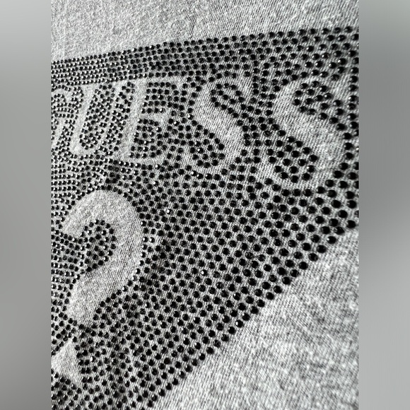 Vintage Y2K Grey Guess Rhinestone Logo T-Shirt Classic Grunge Extra Small - Picture 4 of 11